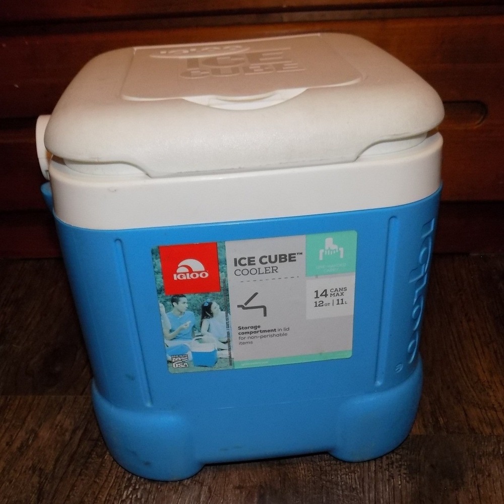 Igloo Ice Cube Cooler Unisex 11L Blue Good 14 Can Portable Lid Storage Handle